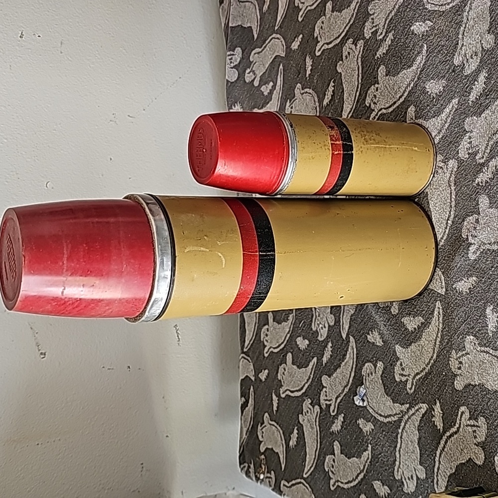 Vintage 1950s Thermos set